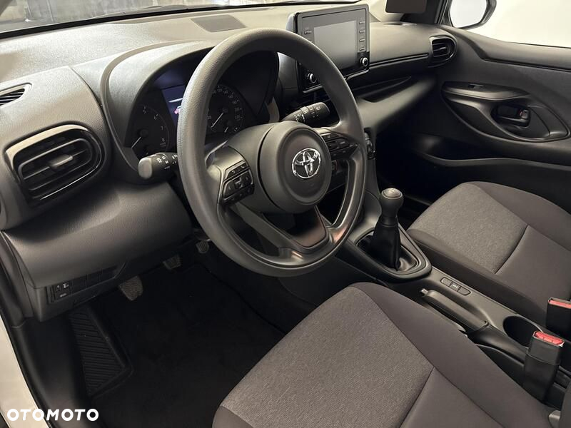 Toyota Yaris 1.0 Active - 11