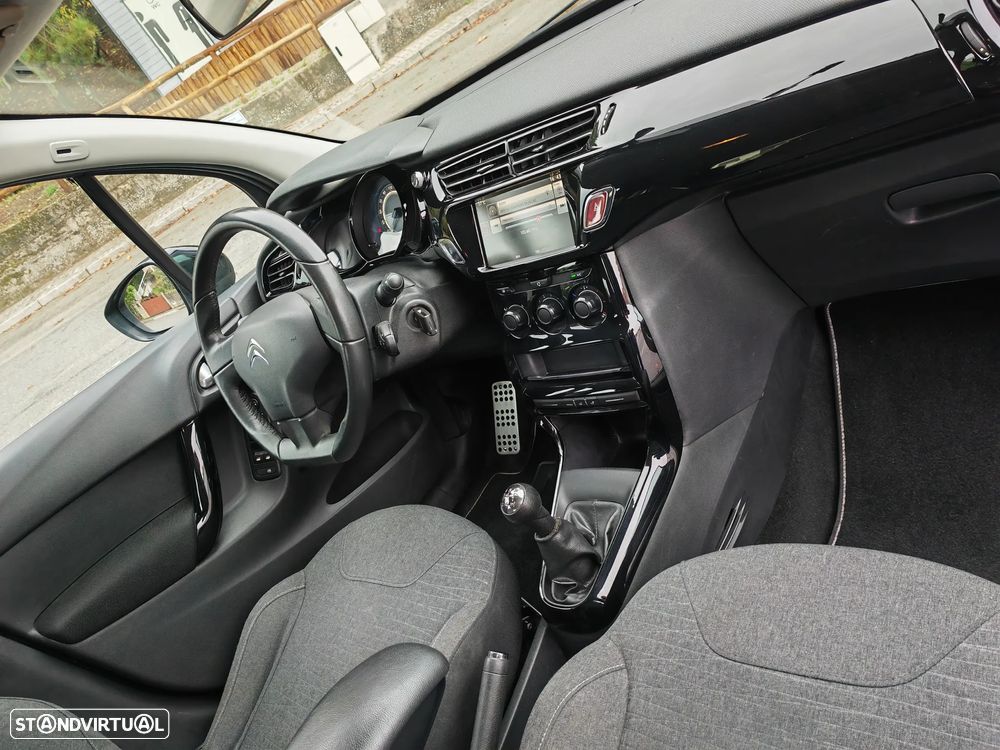 Citroën C3 1.6 BlueHDi Exclusive - 16