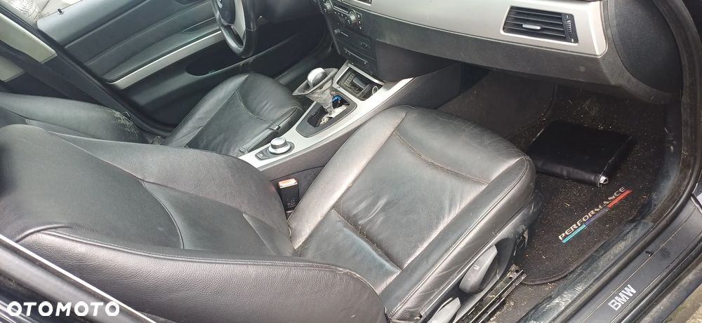 BMW e90 sedan czarna skóra fotele grzane boczki składana kanapa - 3