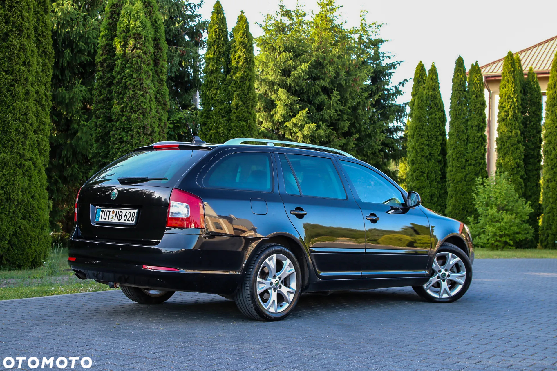 Skoda Octavia 2.0 TDI Laurin & Klement - 8