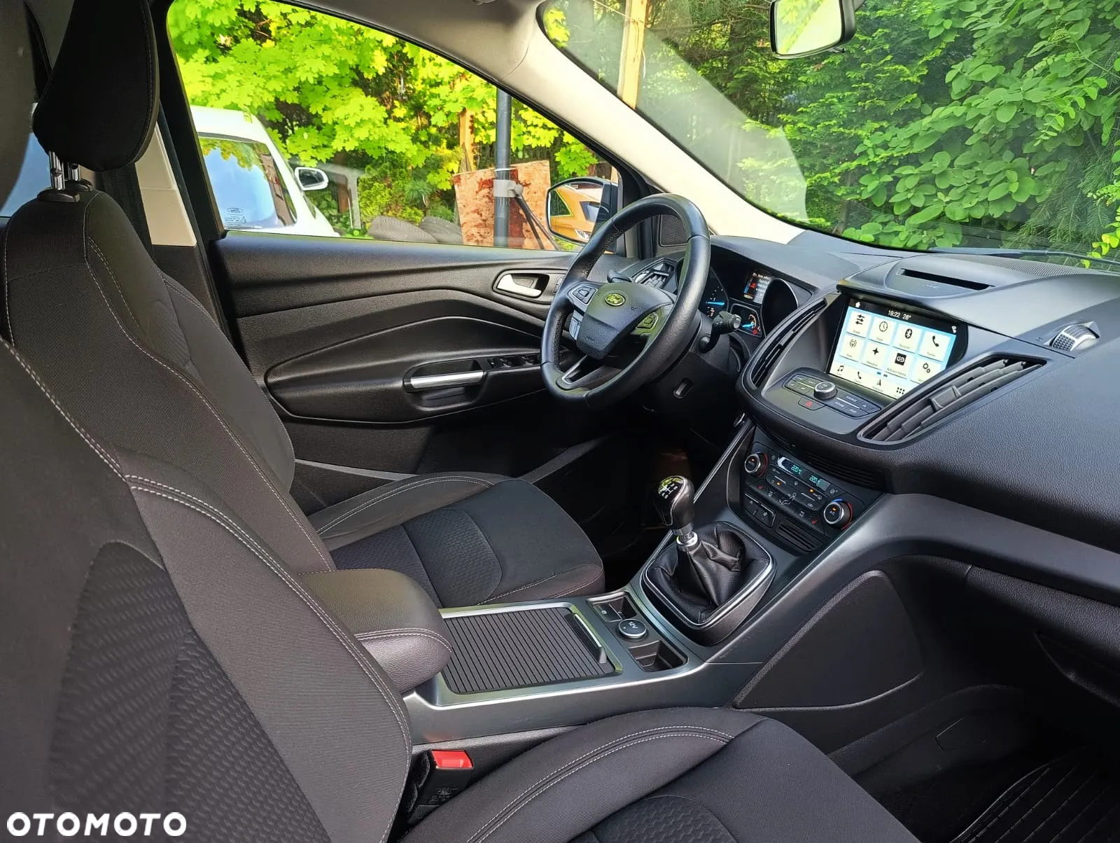 Ford Kuga 2.0 TDCi AWD Titanium - 31