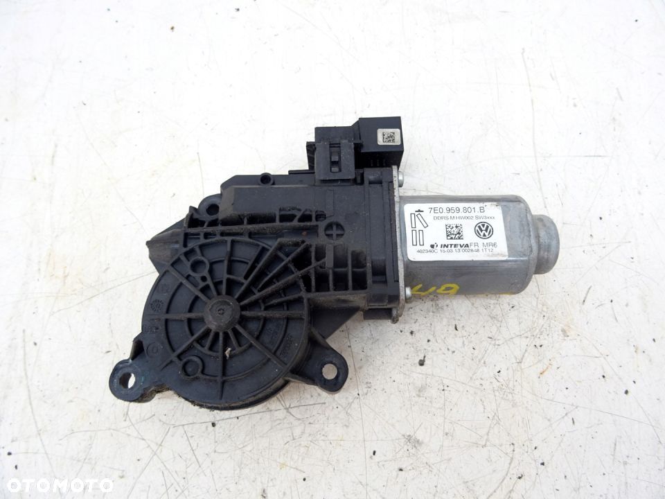SILNICZEK SZYBY PRAWY PRZÓD VW T5 LIFT 7E0959801B - 1