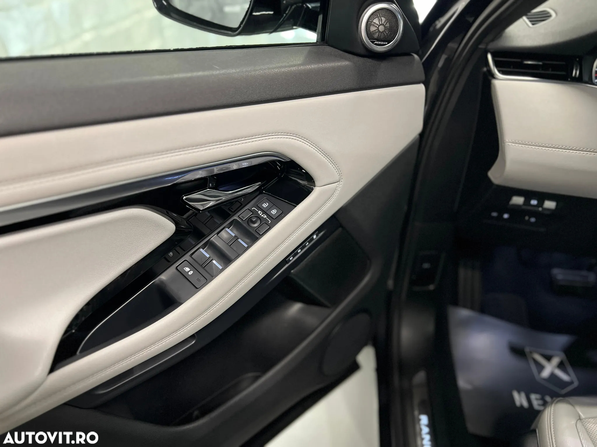 Land Rover Range Rover Evoque 1.5 P300 PHEV SE - 9