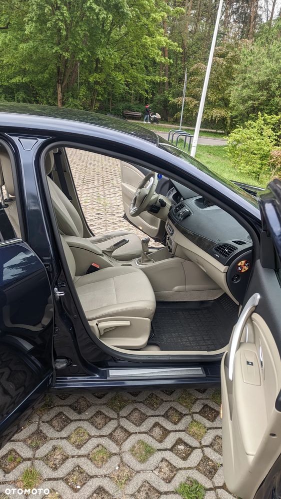 Renault Fluence 1.6 16V Privilege Euro5 - 17