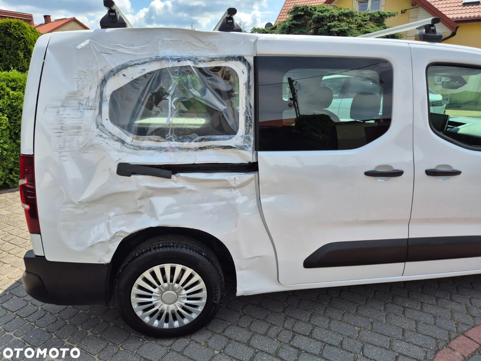 Opel Combo Cargo XL 1.5 CDTI 2,4t (bryg.) - 14