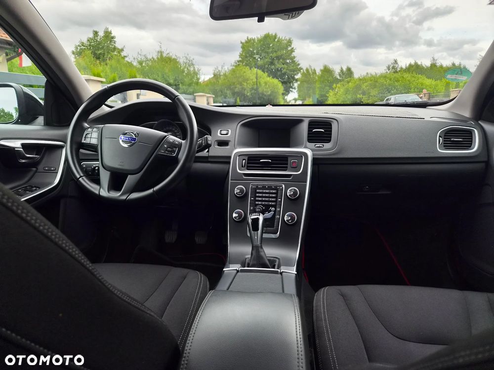 Volvo V60 D2 Kinetic - 8
