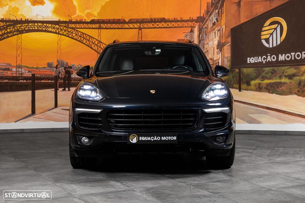 Porsche Cayenne S E-Hybrid - 2
