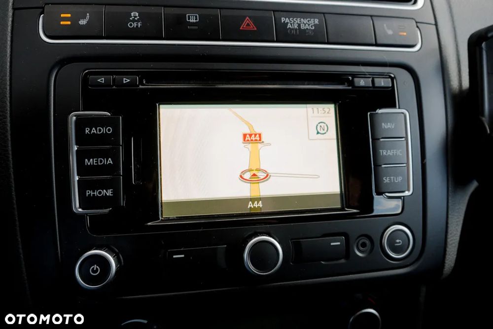 Volkswagen Polo 1.4 16V Highline - 24