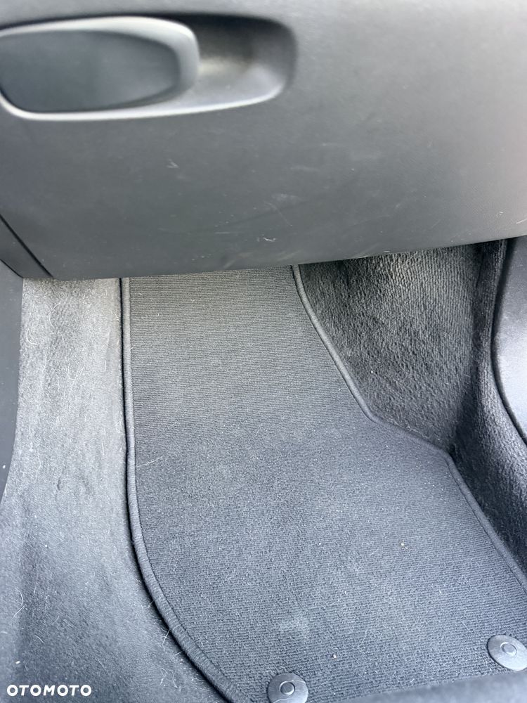 Volvo V40 D2 Kinetic - 19