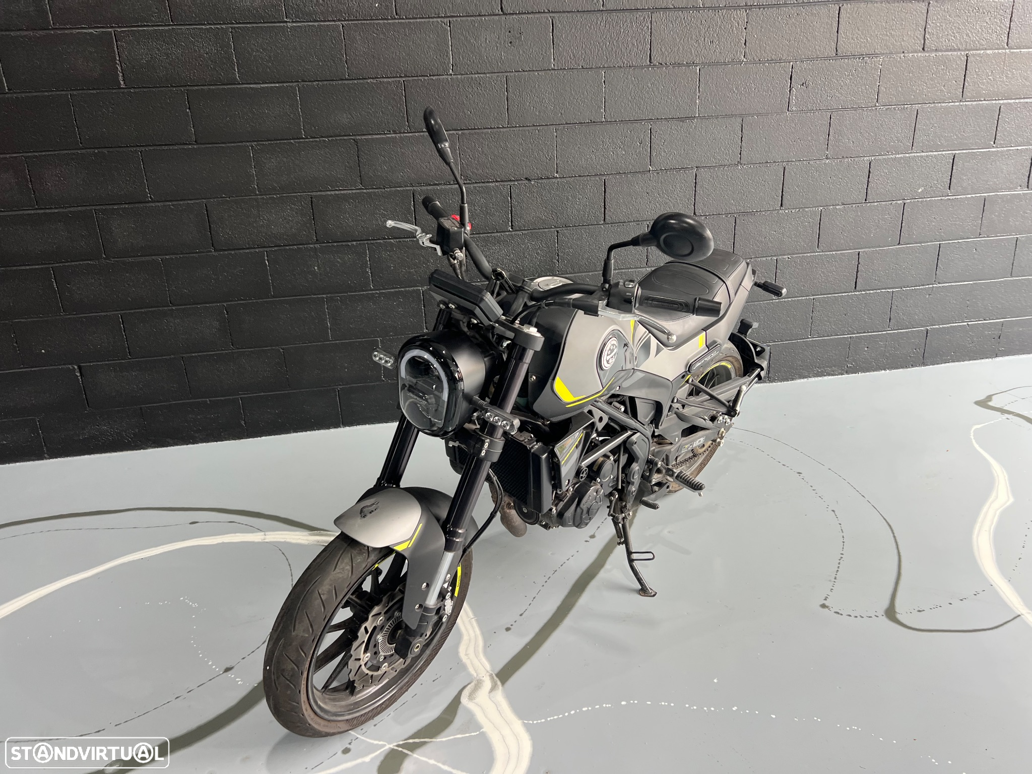 Benelli Leoncino LEONCINCO 250 - 4