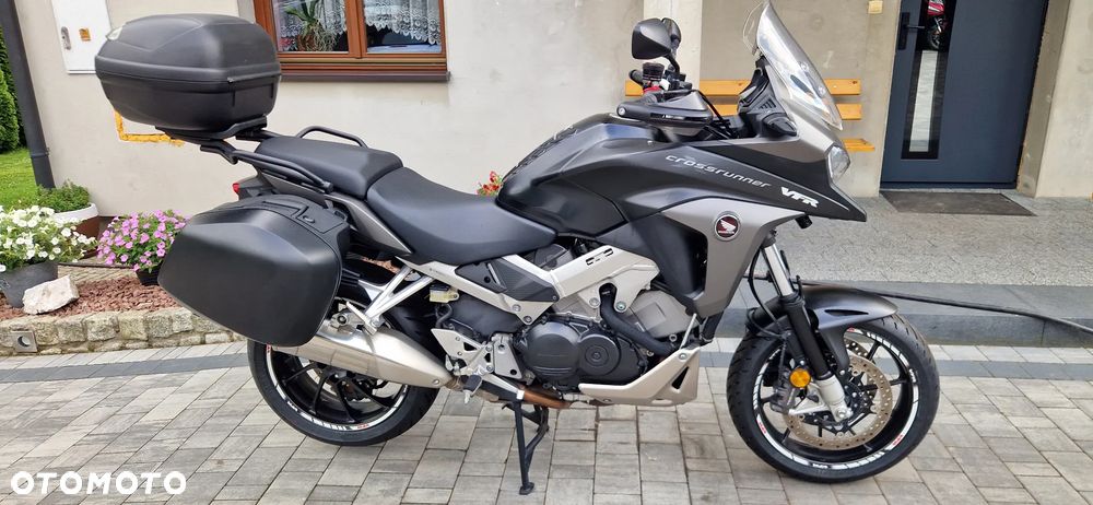 Honda VFR - 4