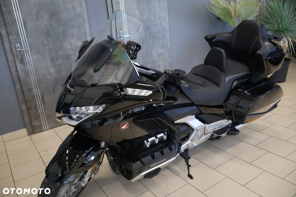 Honda GL - 32