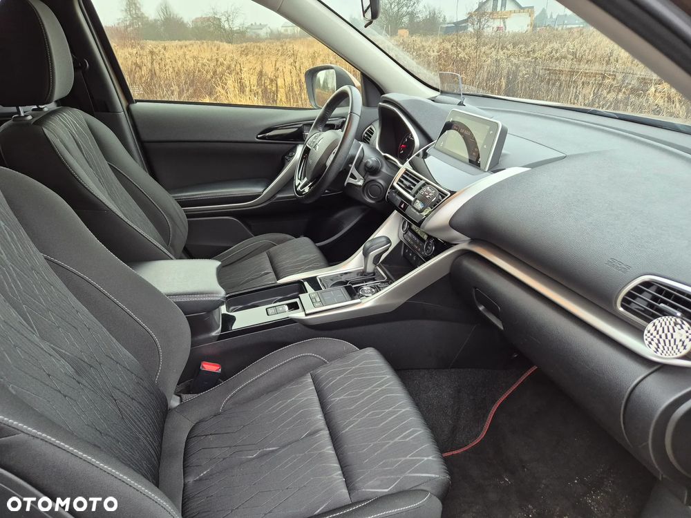 Mitsubishi Eclipse Cross 1.5 T GPF Intense Pro CVT 4WD - 27