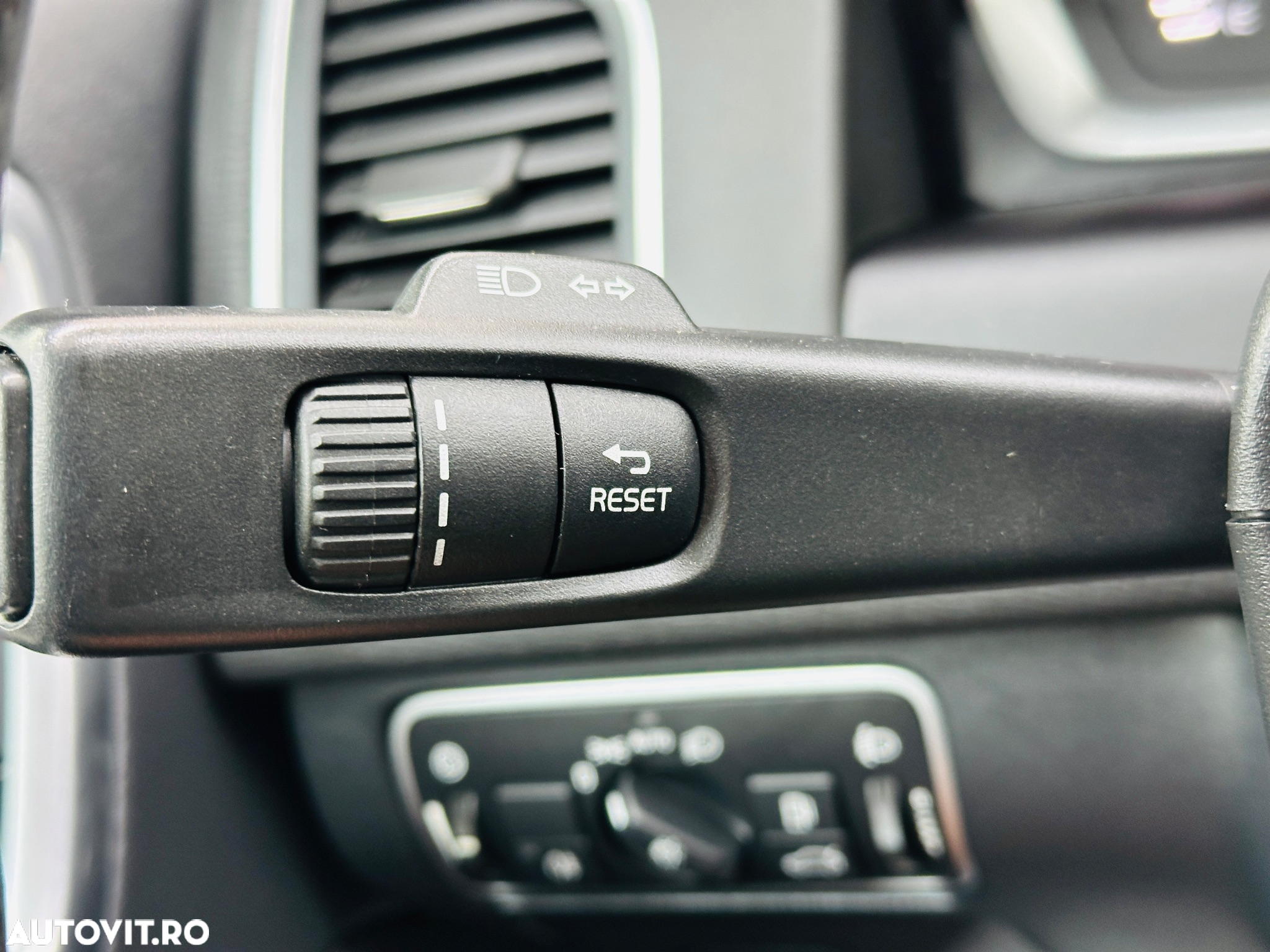 Volvo XC 60 - 34