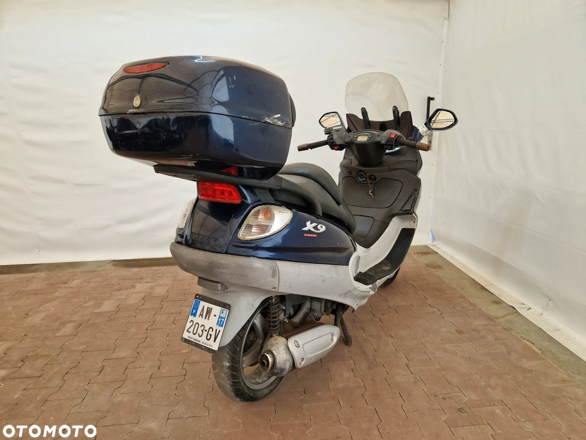 Piaggio X9 - 10