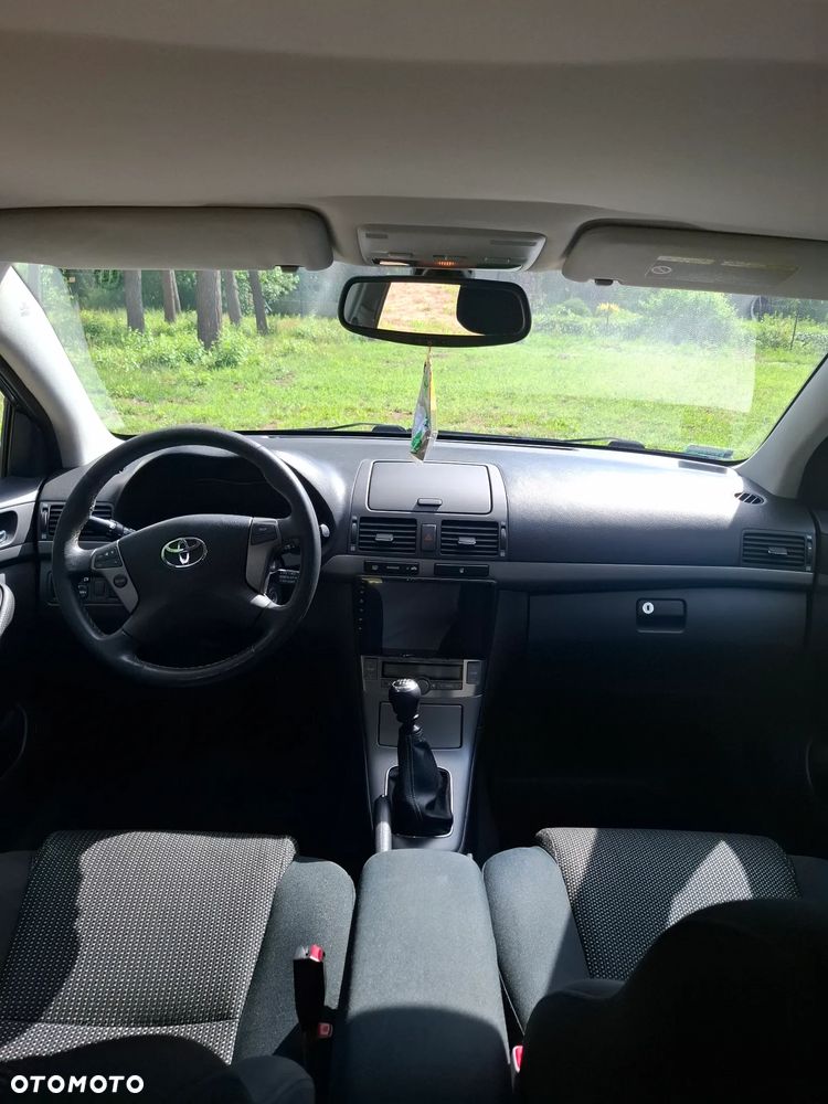 Toyota Avensis 2.2 D-CAT Executive - 9