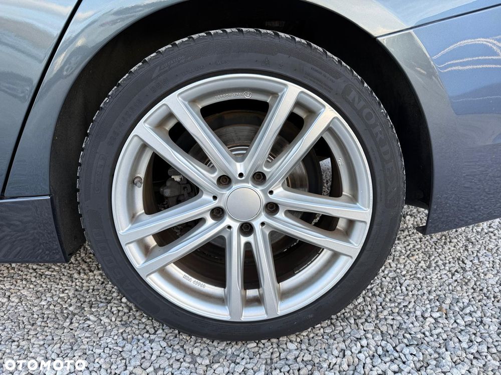 BMW Seria 3 320d - 11