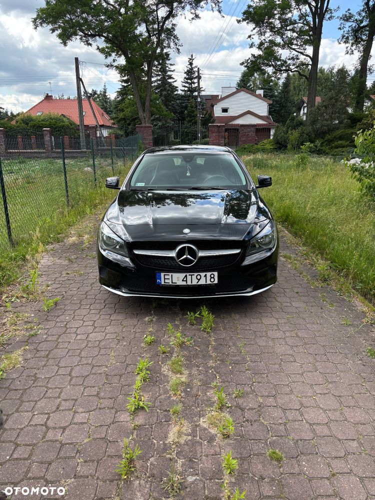 Mercedes-Benz CLA 180 d - 1