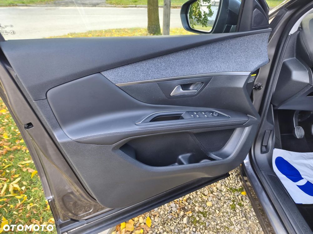 Peugeot 5008 - 17