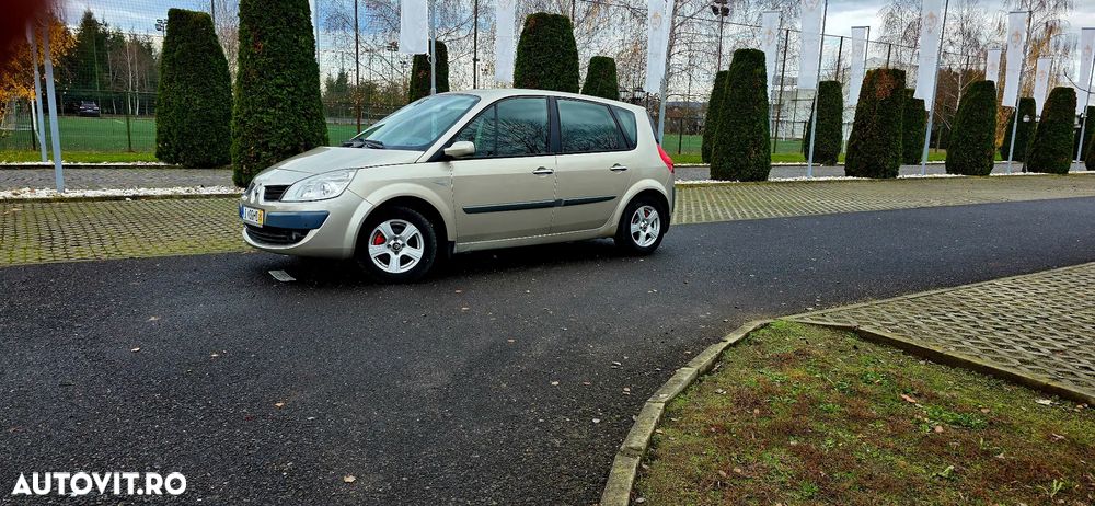 Renault Scenic - 12