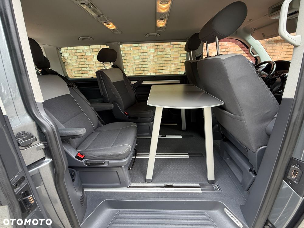 Volkswagen Multivan - 16