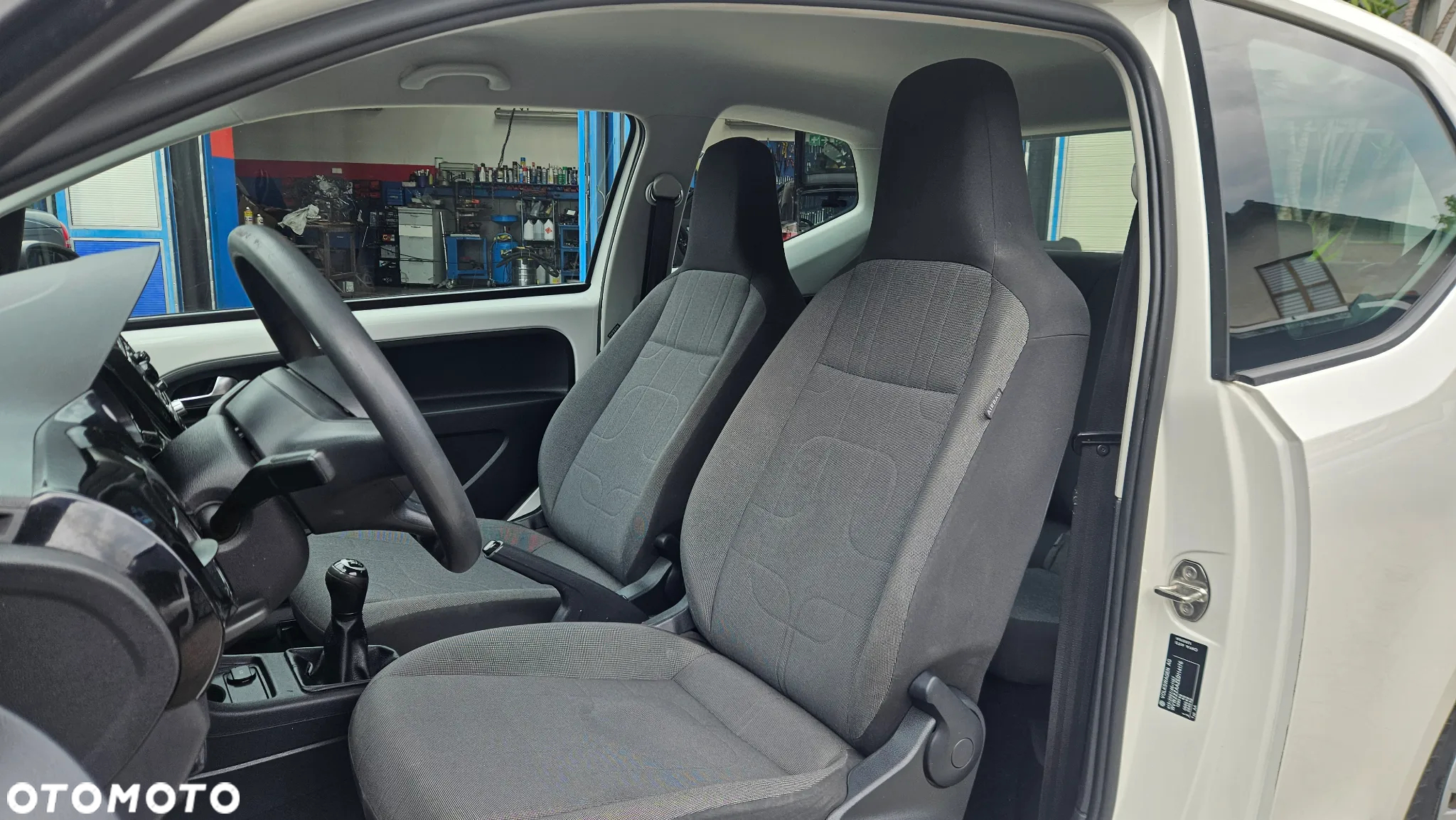 Volkswagen up! - 13