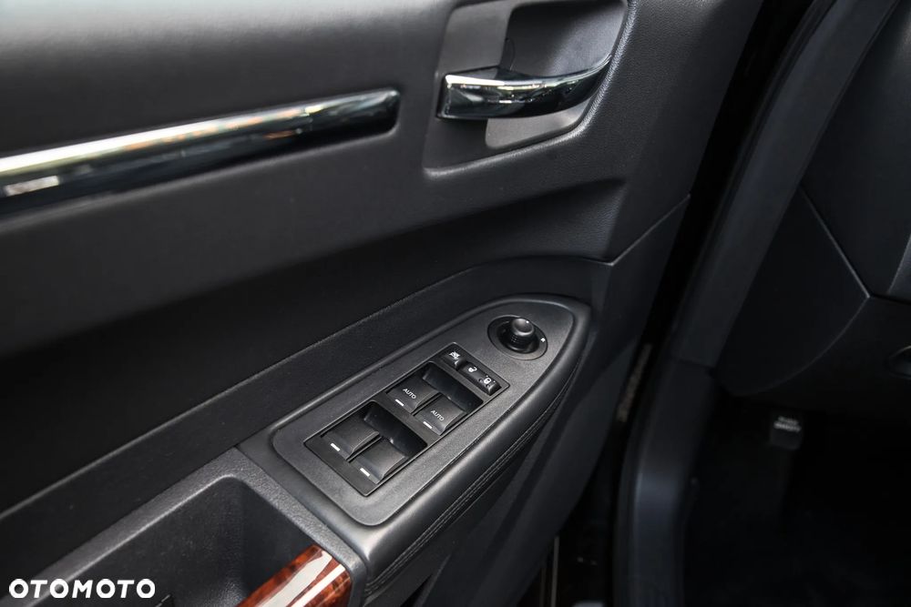 Chrysler 300C 2.7 Automatik - 30