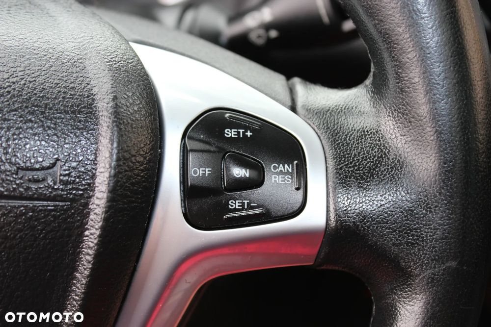 Ford B-MAX 1.6 TDCi Titanium X - 21