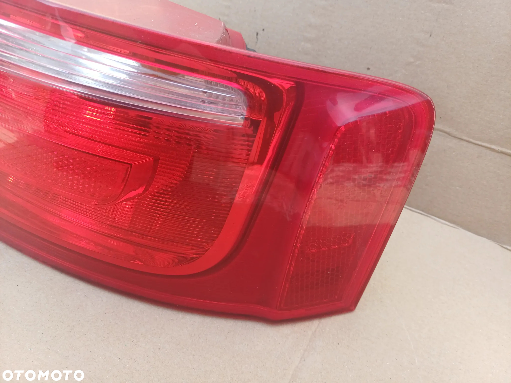 Audi A5 8T coupe lampa tył lewa prawa 8T0945096 8T0945095 - 8