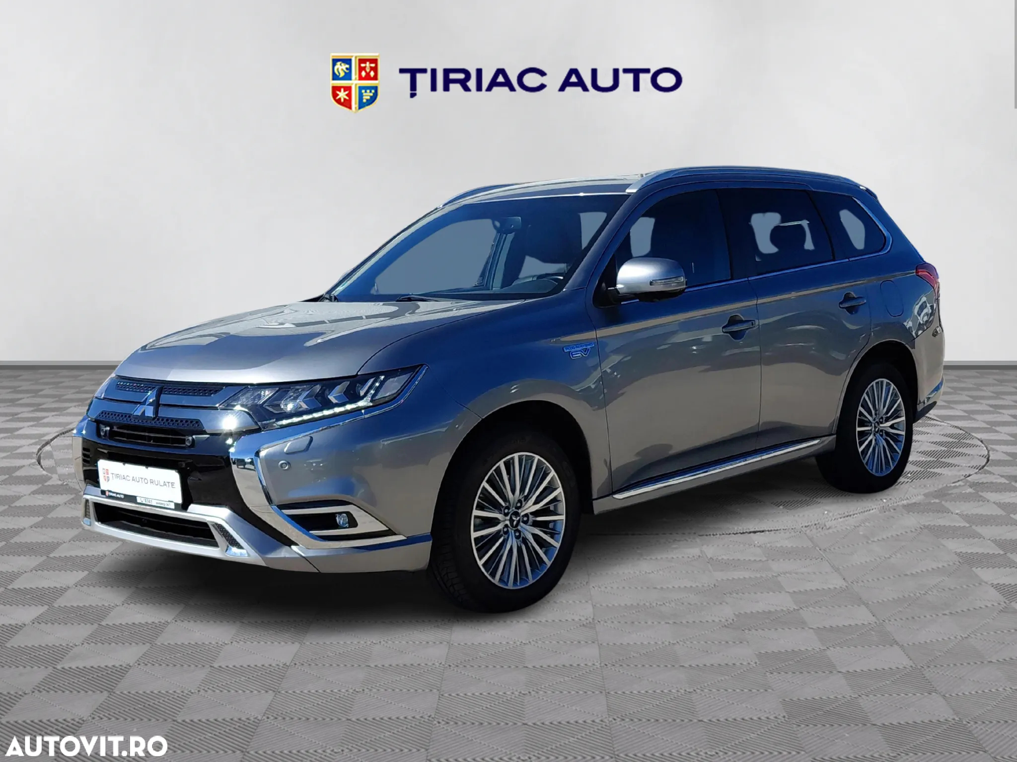 Mitsubishi Outlander 2.4 4WD Plug-In Hybrid Spirit - 2