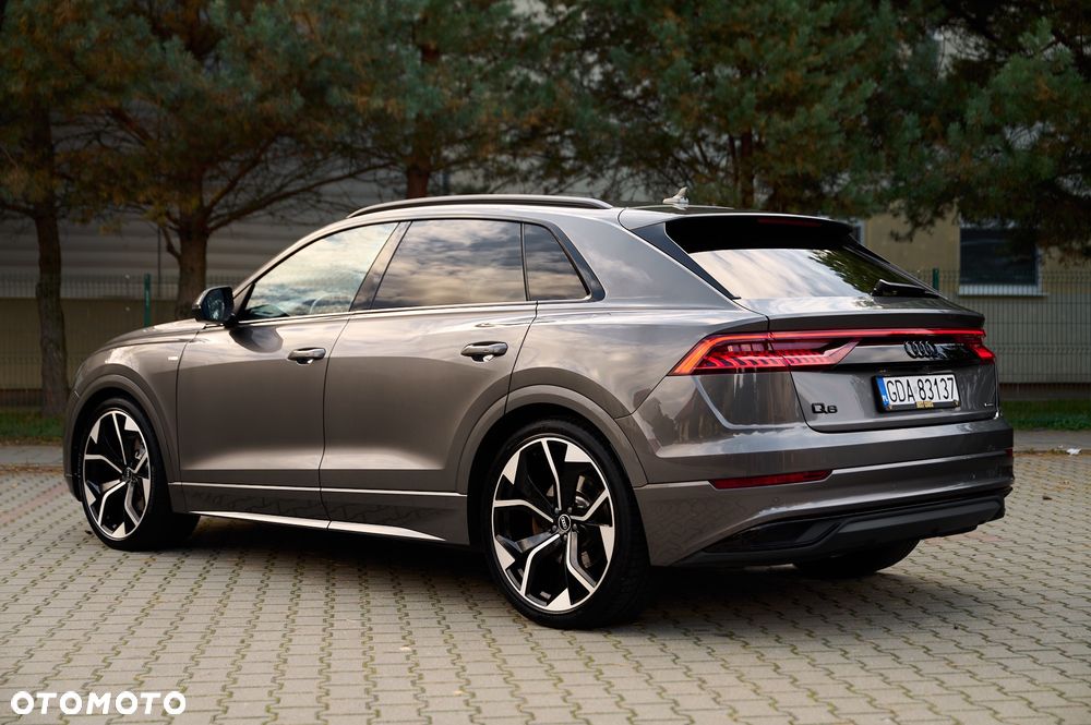 Audi Q8 - 9