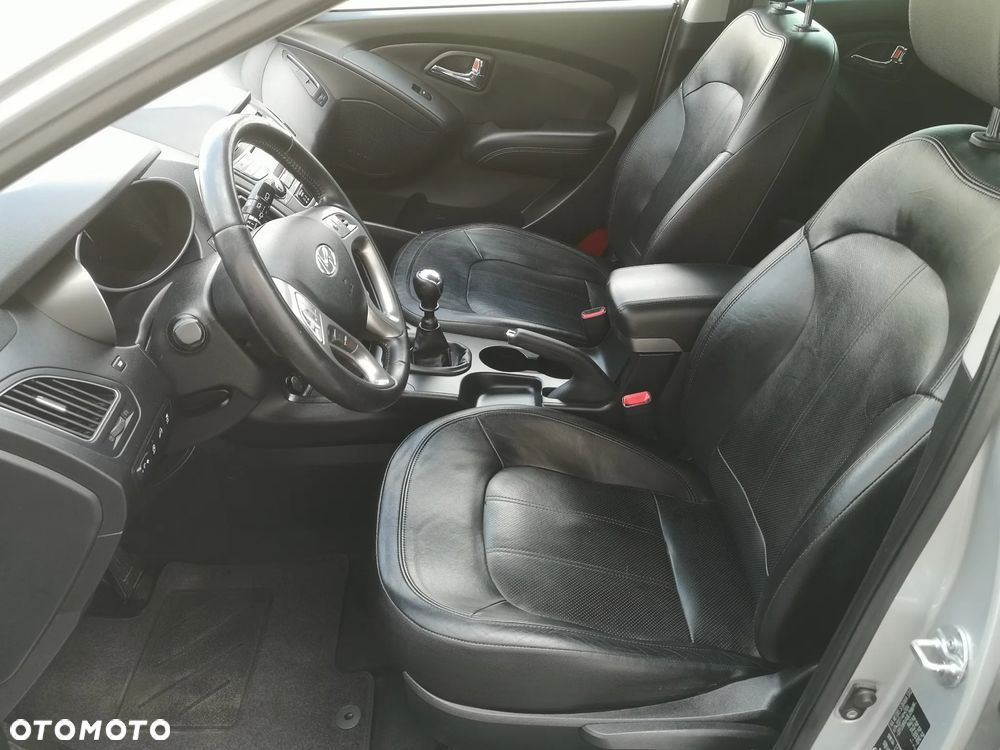 Hyundai ix35 1.7 CRDi 2WD blue Trend - 11