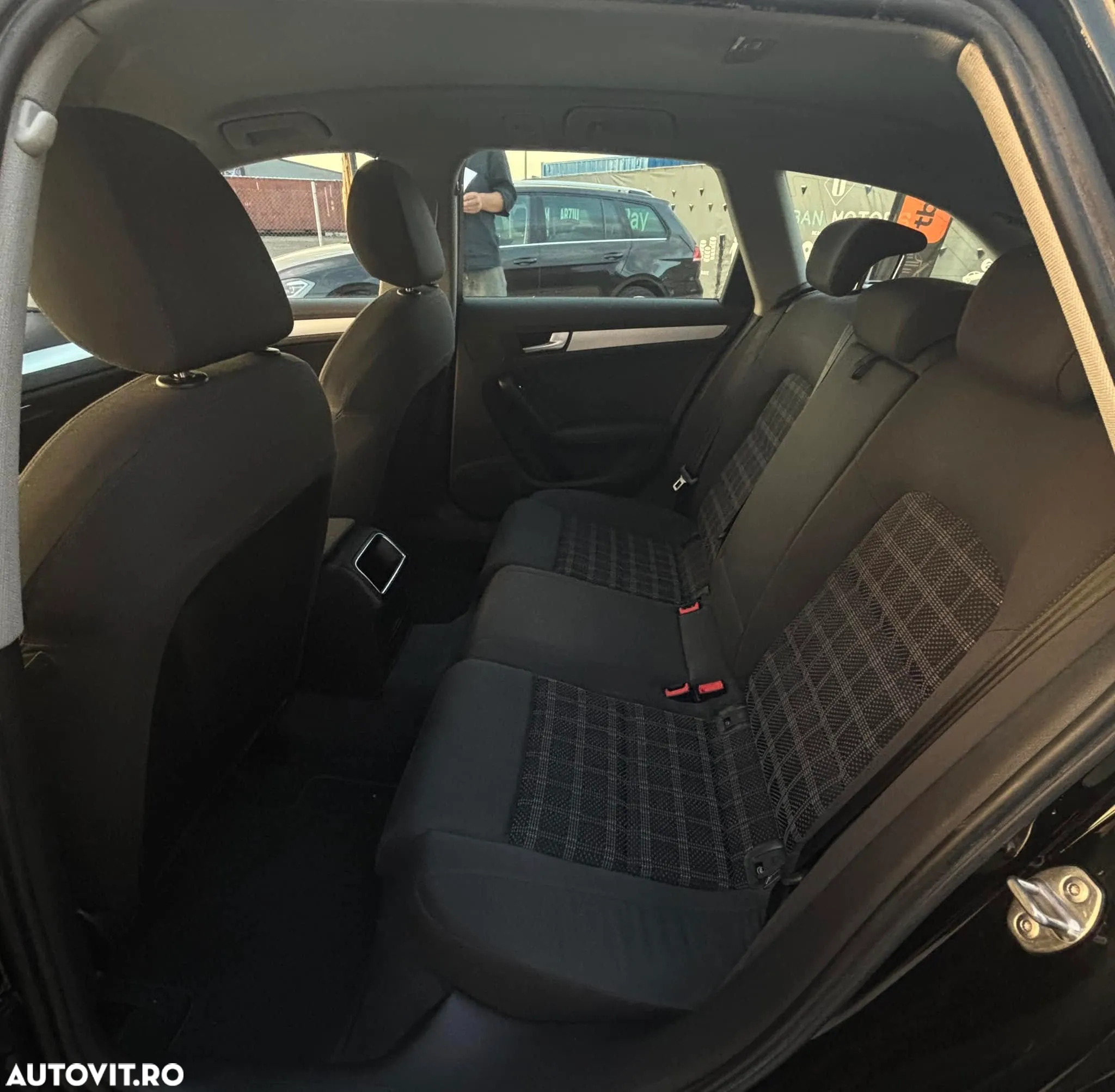 Audi A4 Avant 2.0 TDI DPF Ambition - 5
