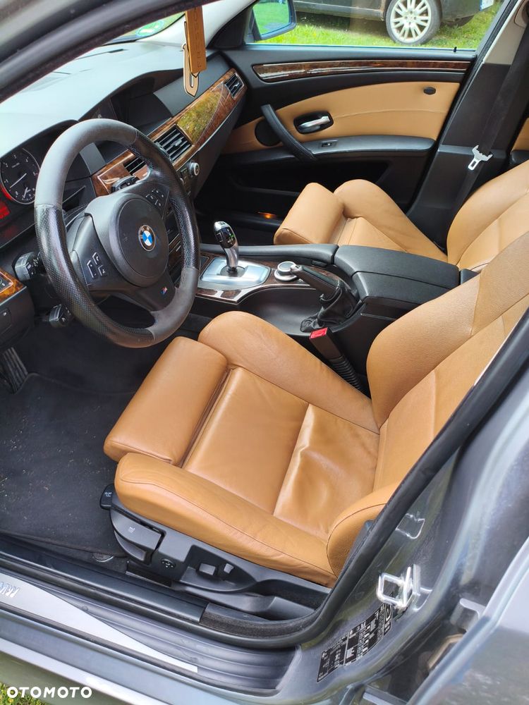 BMW Seria 5 525d - 6