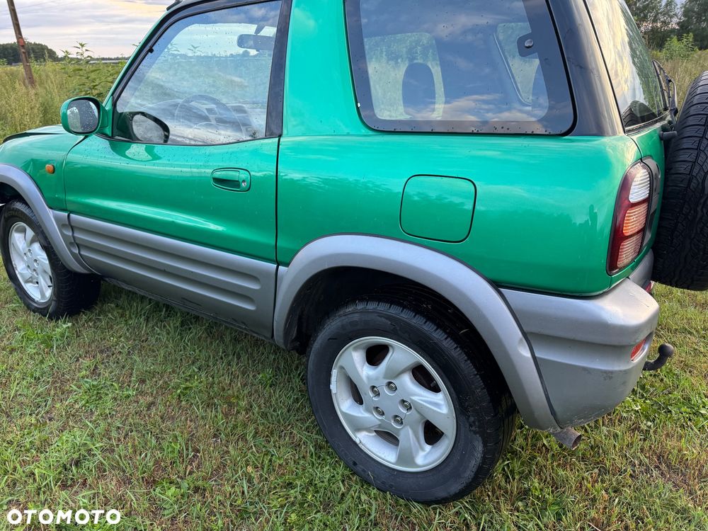 Toyota RAV4 2.0 Special - 11
