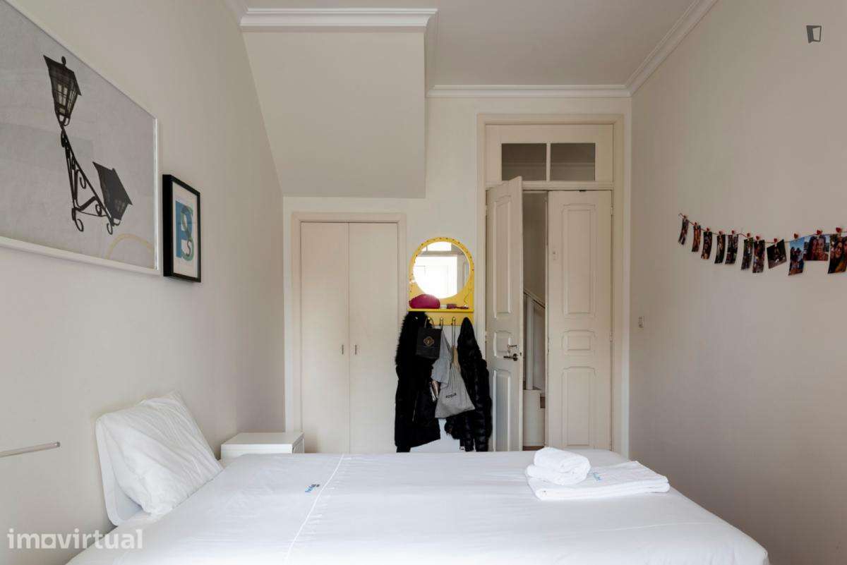 Quarto - localizado em Paranhos Porto - Grande imagem: 4/13
