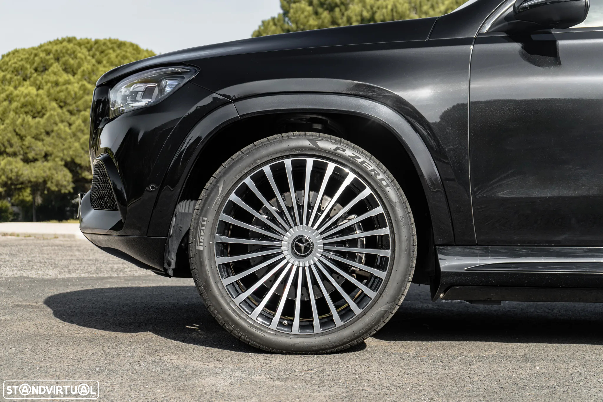 Mercedes-Benz GLS 600 Maybach 4Matic - 4