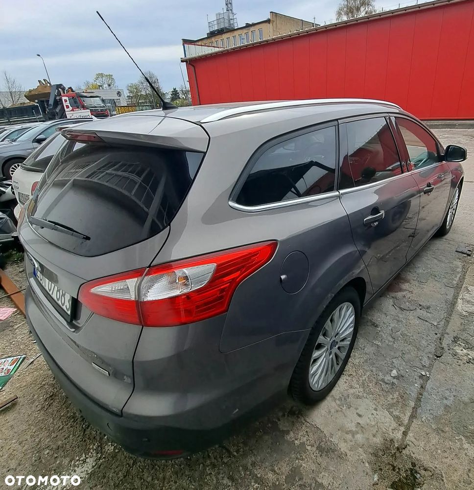 Ford Focus 1.6 EcoBoost Titanium - 3