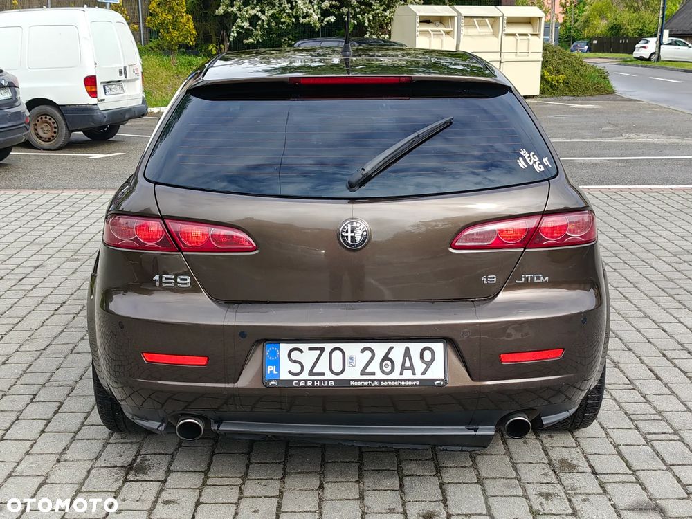 Alfa Romeo 159 1.9 JTDM 8V DPF Distinctive - 10