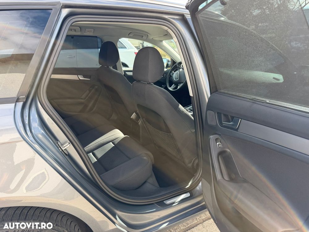 Audi A4 Avant 2.0 TDI DPF quattro S tronic Attraction - 8