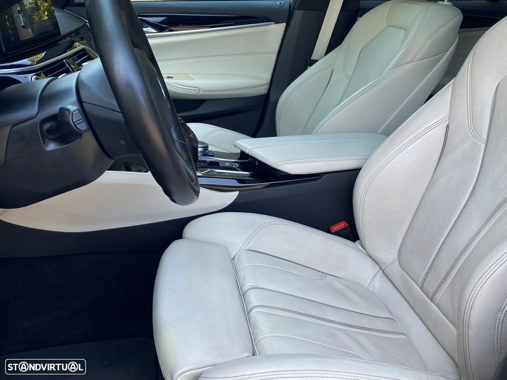 BMW 525 d Pack M Auto - 38