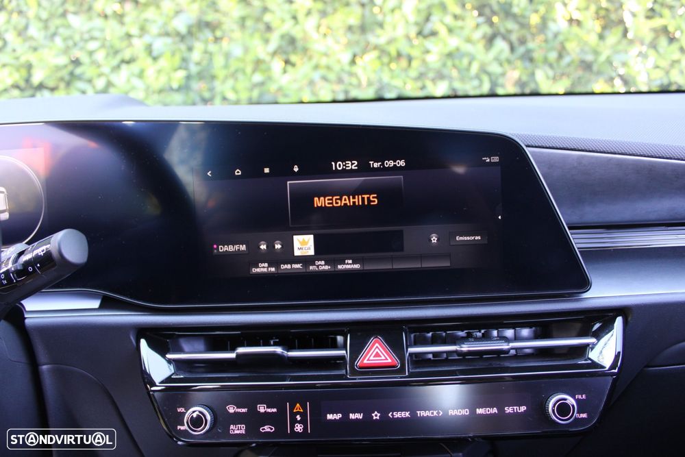 Kia Niro EV 64kWh Drive - 13