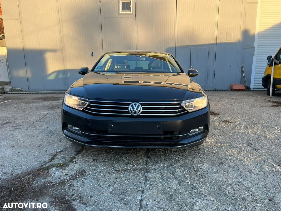 Volkswagen Passat - 6