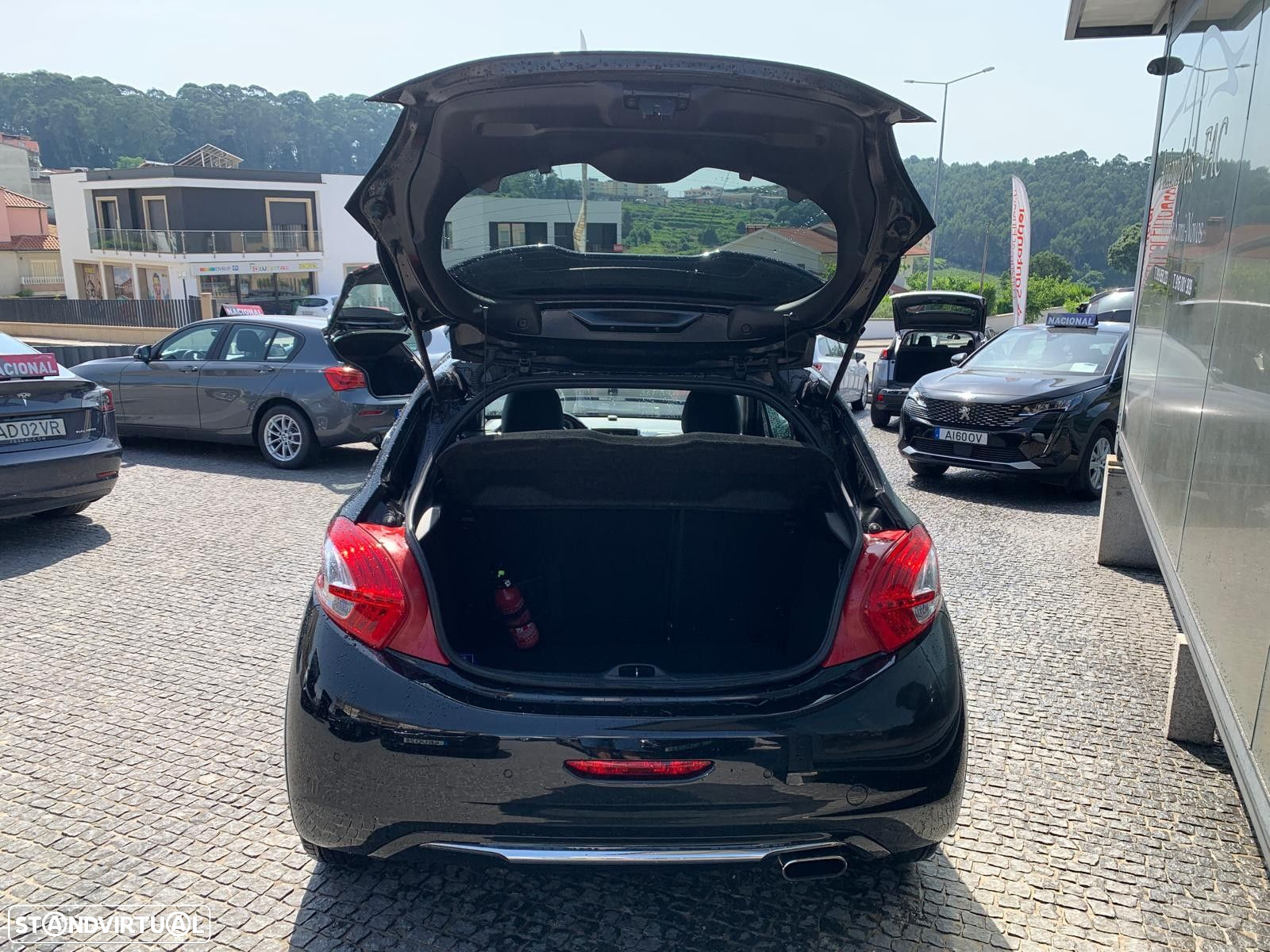 Peugeot 208 1.6 THP GTi - 8
