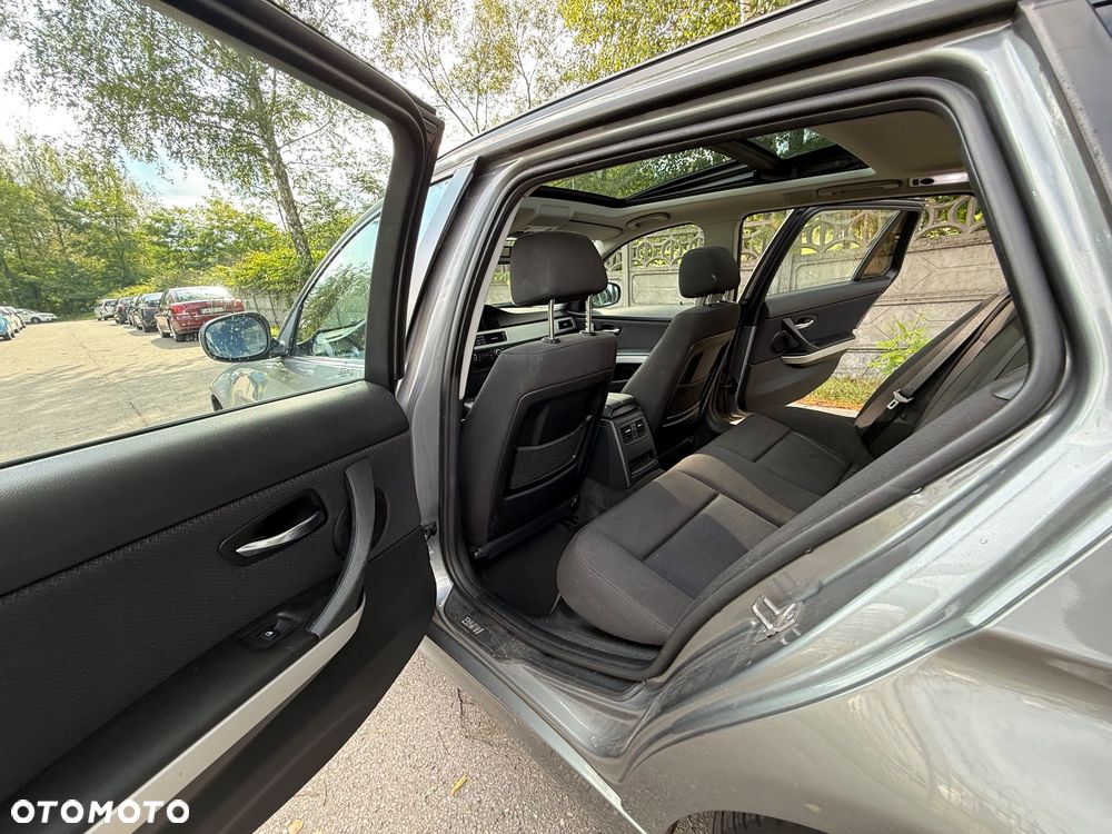 BMW Seria 3 - 15