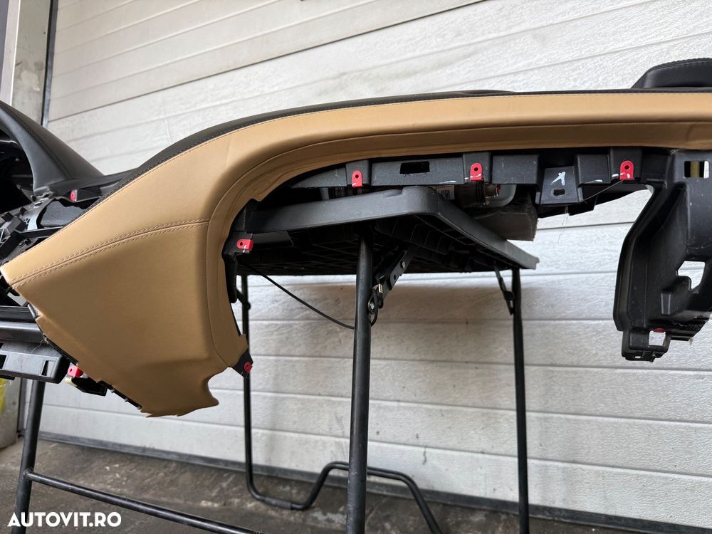Planșă de Bord BMW Seria 6 F06 F12 F13 (Individual Leather) cu HUD și Airbag Pasager – Stare Foarte Bună Volan pe stanga - 4