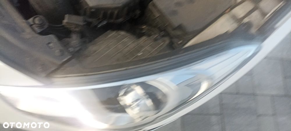 Hyundai i40 - 13