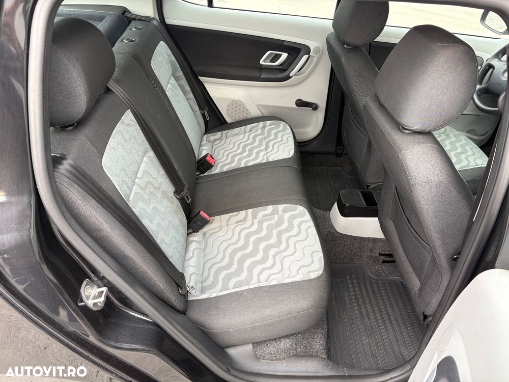 Skoda Fabia 1.2 HTP Syle Edition - 8