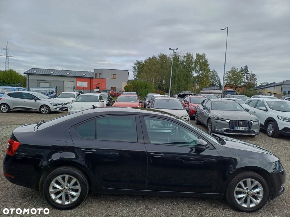 Skoda Octavia 1.6 TDI DSG Clever - 7