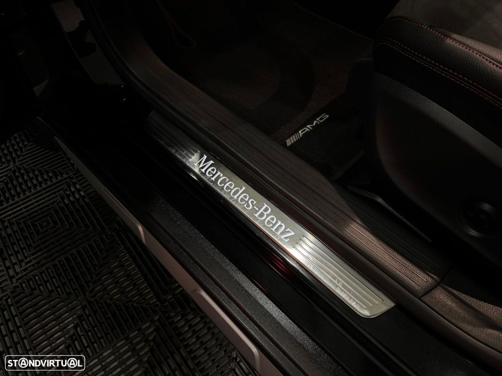 Mercedes-Benz GLA 200 - 53